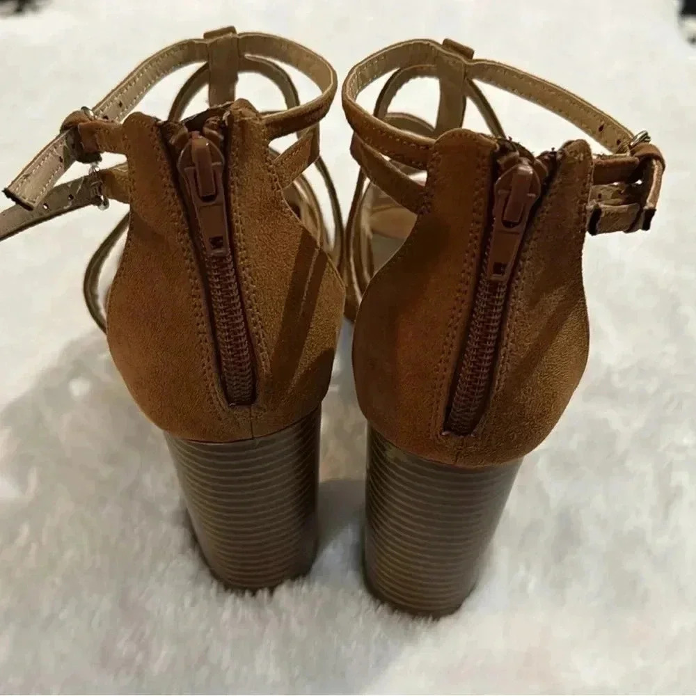 Brash Carmel Tan Suede Strappy Block Heel Sandals 8.5 Y2K 2000’s going out shoes - Picture 4 of 15
